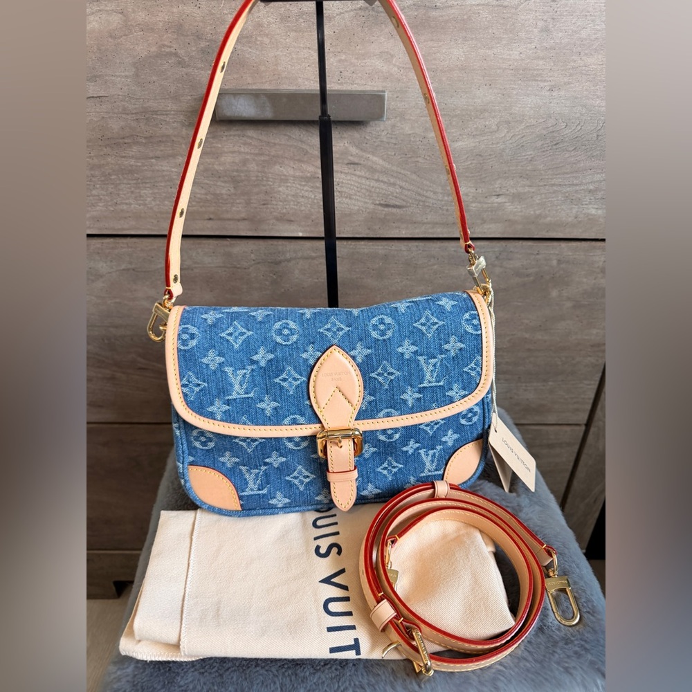 💙NWT! Limited Edition Louis Vuitton Monogram Denim Diane Crossbody💙